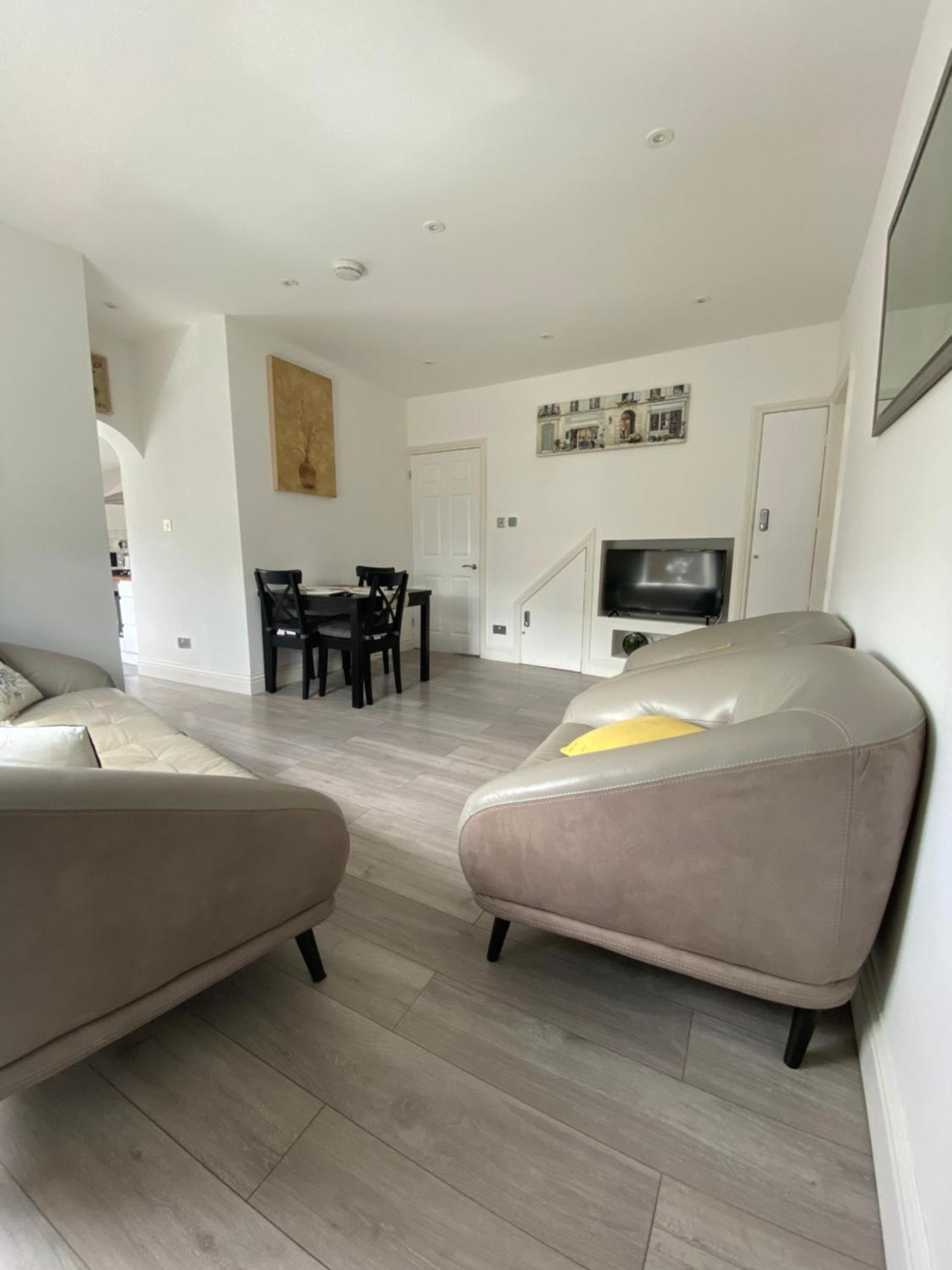 Eejs Modern London 3 Bed Flat Near Crystal Palace Stadium - Great Transport Links Norwood Екстер'єр фото